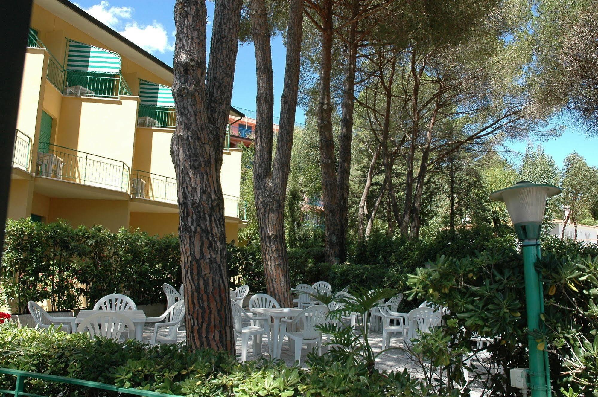 Hotel Monna Lisa Procchio  Exterior foto
